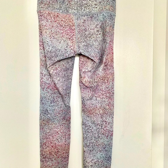 Lululemon Wunder Under leggings size 6 - Picture 3 of 5